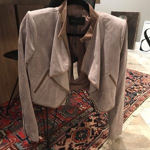Chic BCBG Cropped Jacket w/Tags